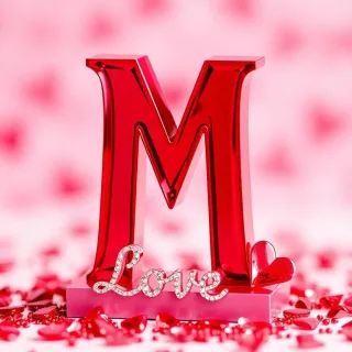 Romantic scenes — letter M