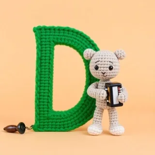 Wool 2 — letter D