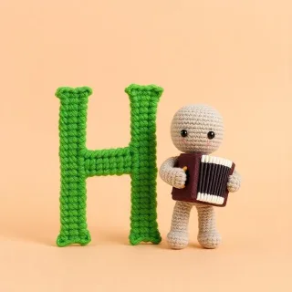 Wool 2 — letter H