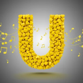 Yellow hearts — letter U