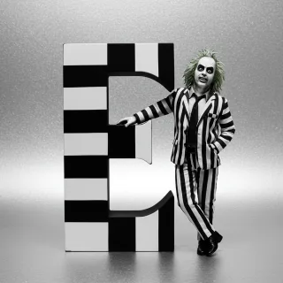 Beetlejuice — litera E