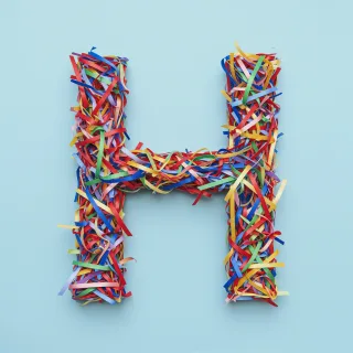 Colored ribbons — litera H