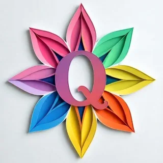 Colorful star — litera Q