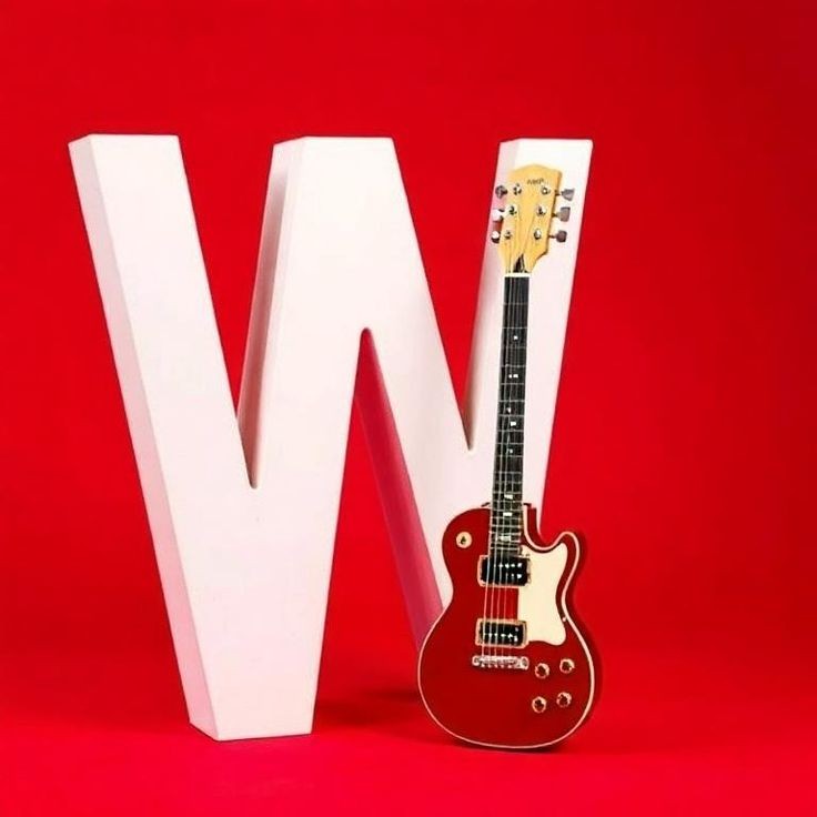 Guitar — litera W